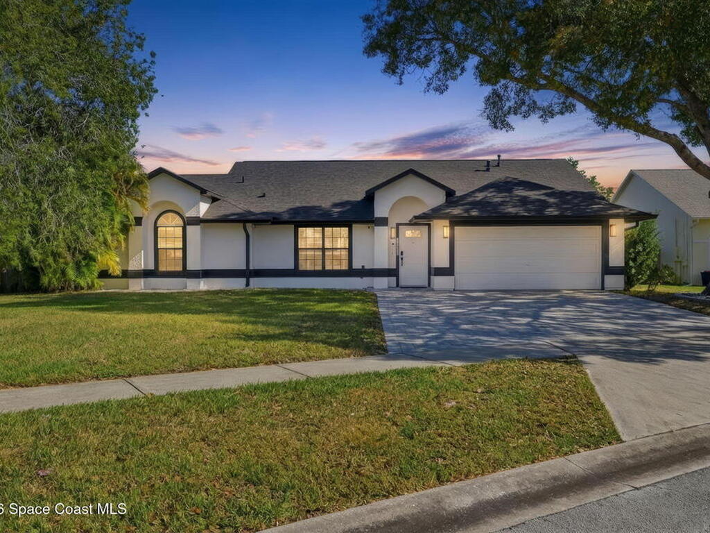 2420 Bent Pine Street, Melbourne, FL 32935