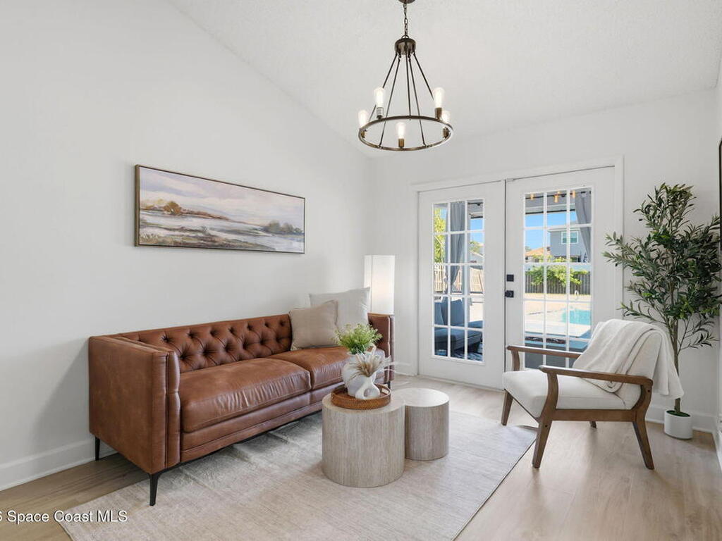 2420 Bent Pine Street, Melbourne, FL 32935