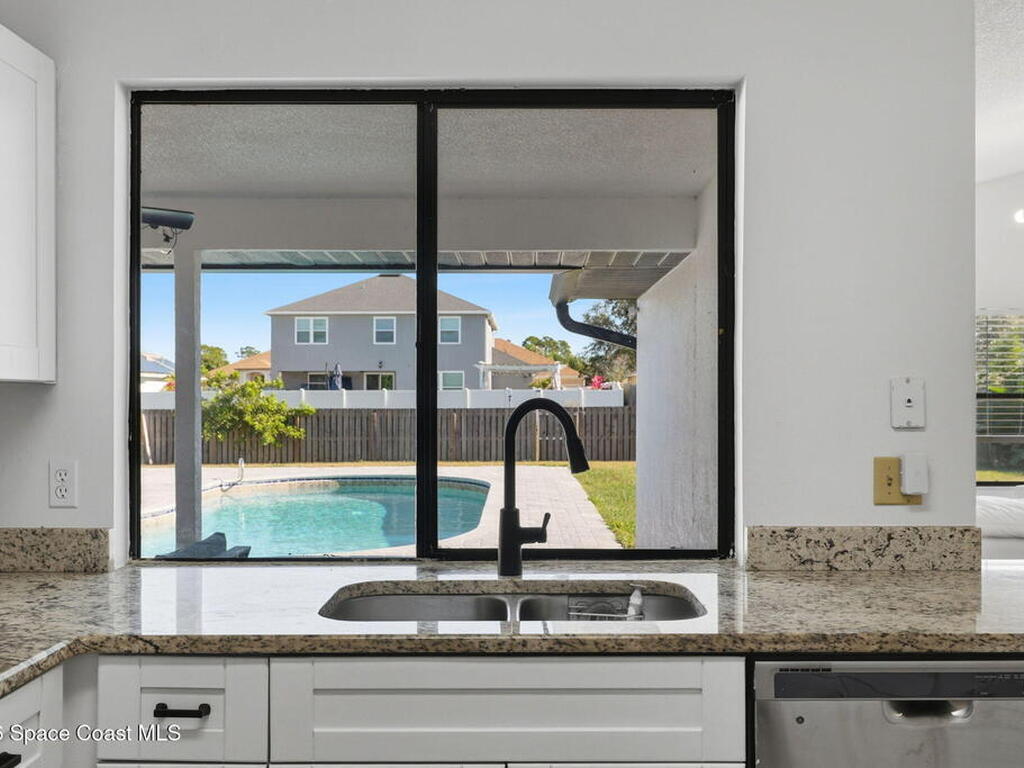 2420 Bent Pine Street, Melbourne, FL 32935