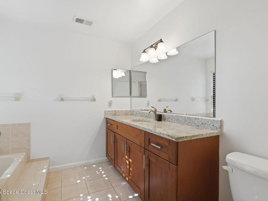 2420 Bent Pine Street, Melbourne, FL 32935