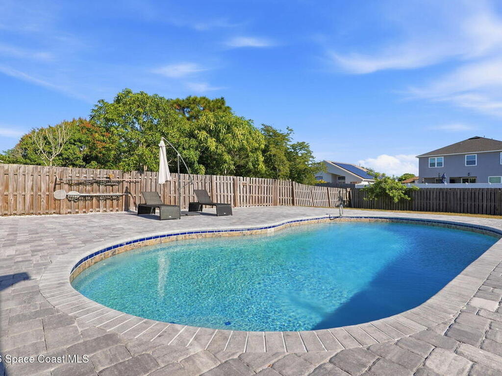 2420 Bent Pine Street, Melbourne, FL 32935