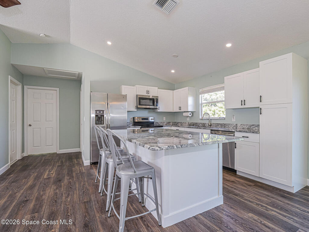 756 18th Place, Vero Beach, FL 32962