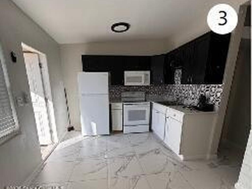 490 S Orlando Avenue, Cocoa Beach, FL 32931