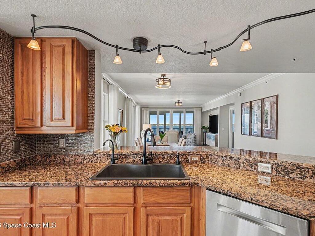 15 N Indian River Drive, Cocoa, FL 32922