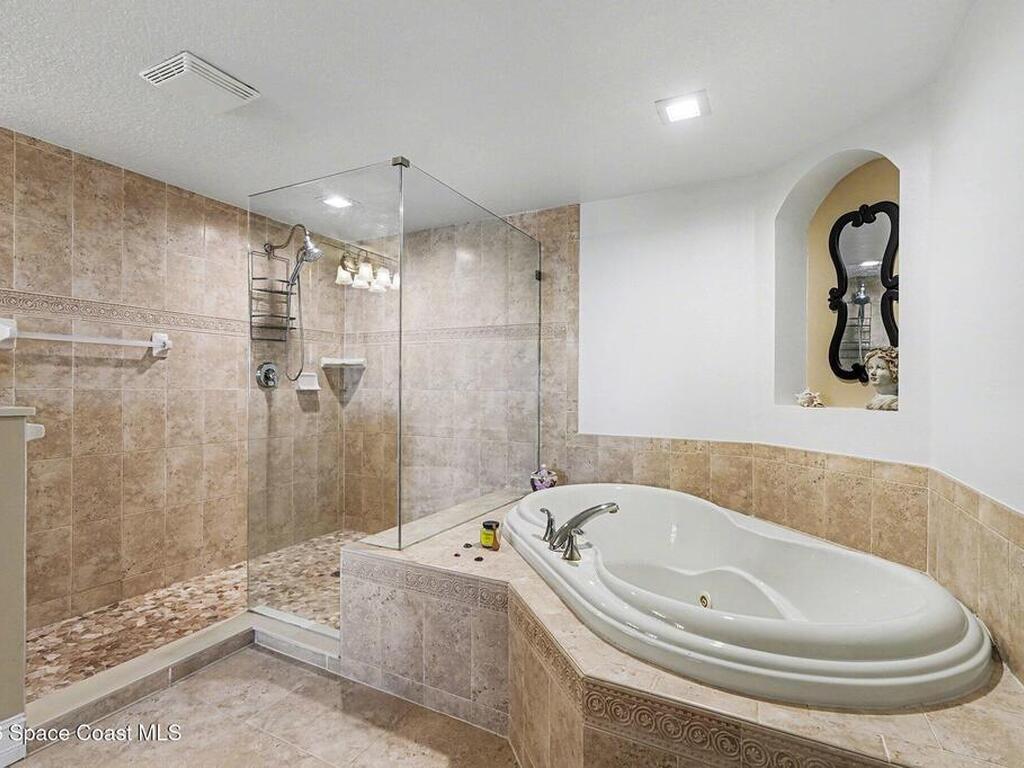 15 N Indian River Drive, Cocoa, FL 32922