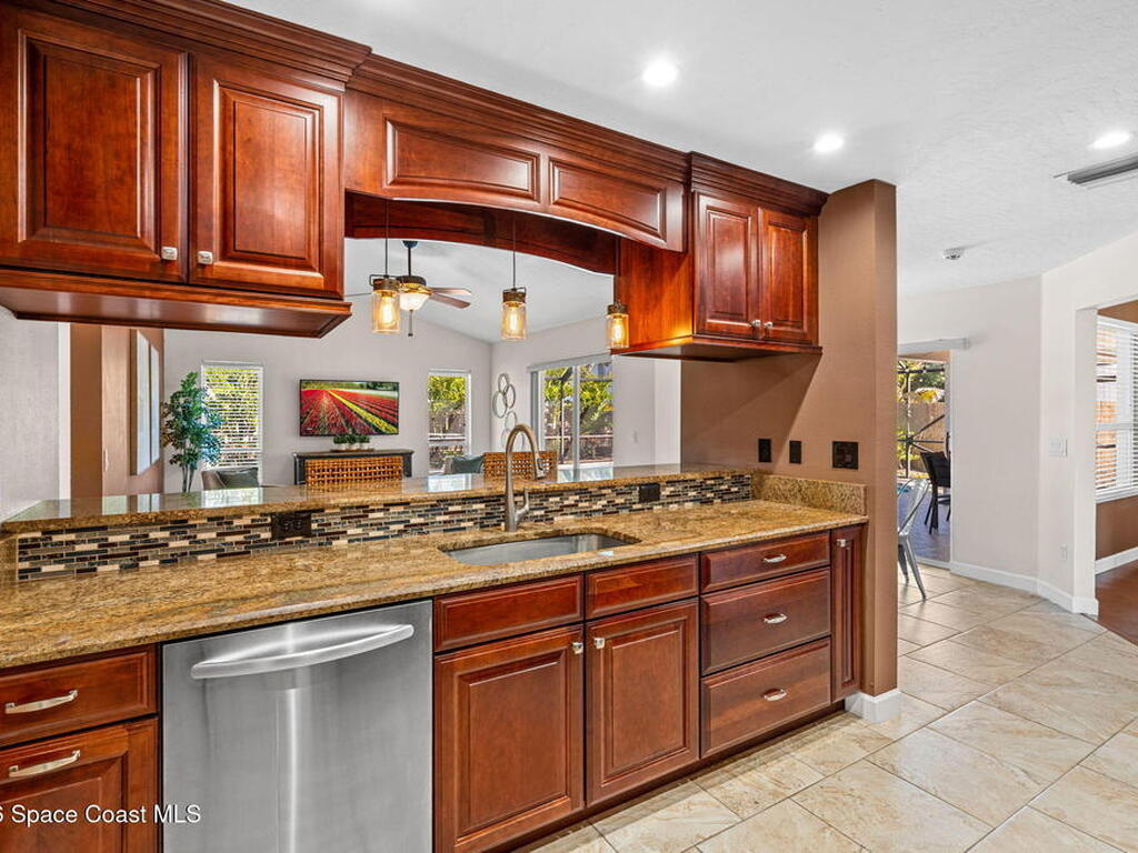 1010 Pelican Lane, Rockledge, FL 32955