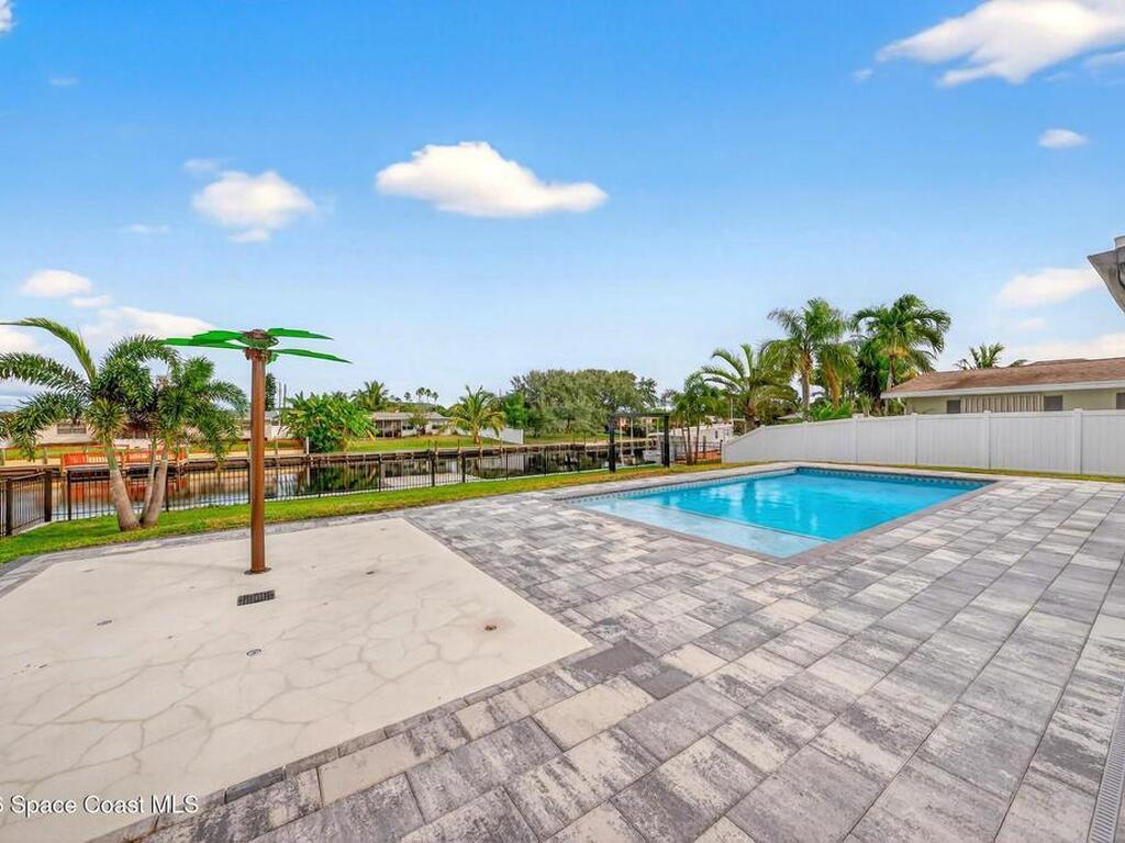 113 Deleon Road, Cocoa Beach, FL 32931