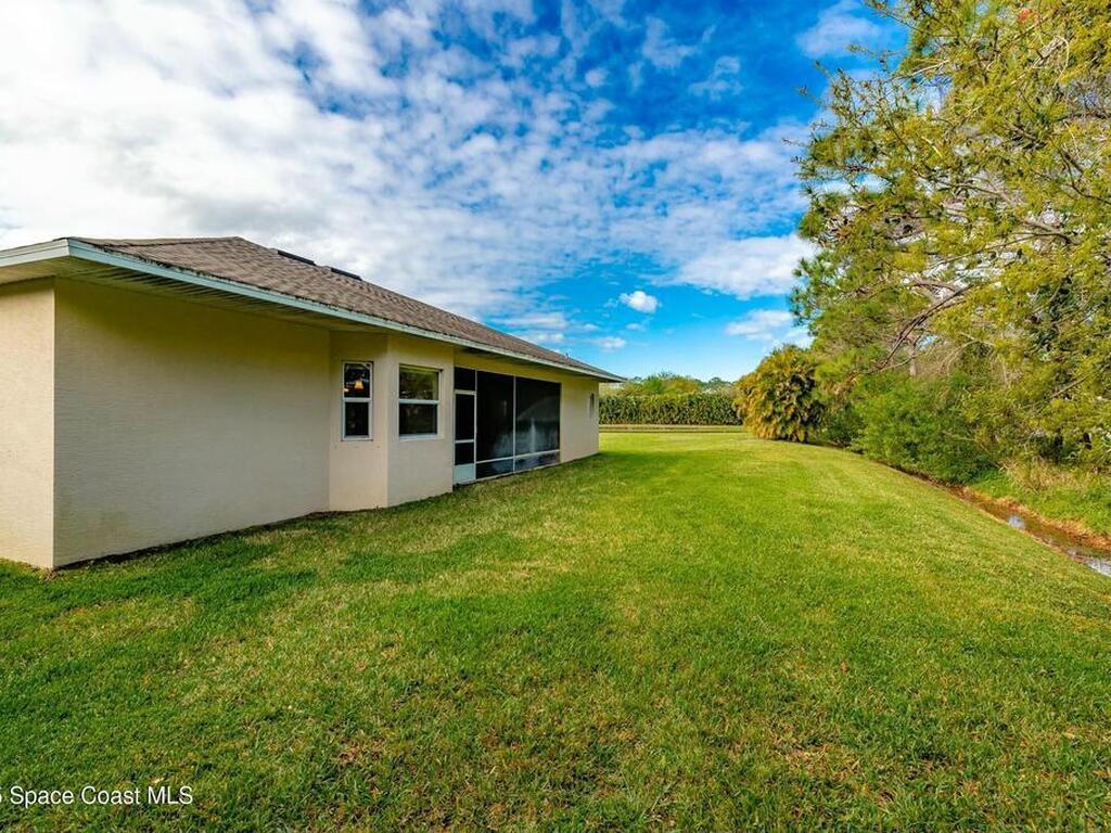 7445 36th Court, Vero Beach, FL 32967