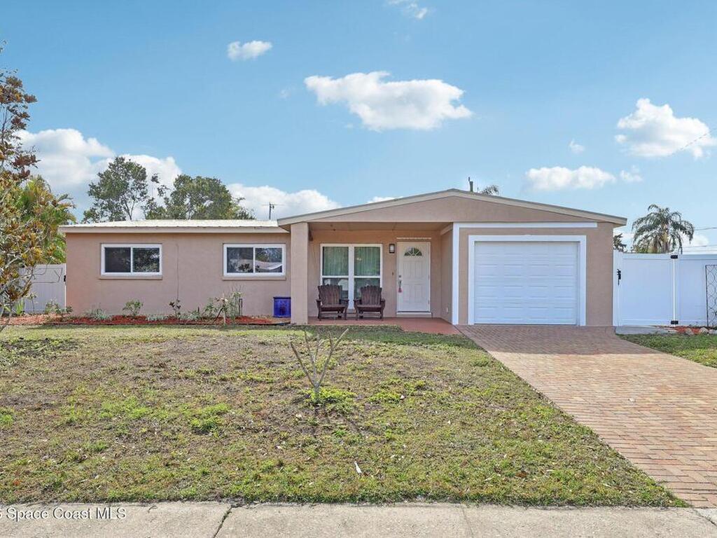 1945 Madison Avenue, Melbourne, FL 32935