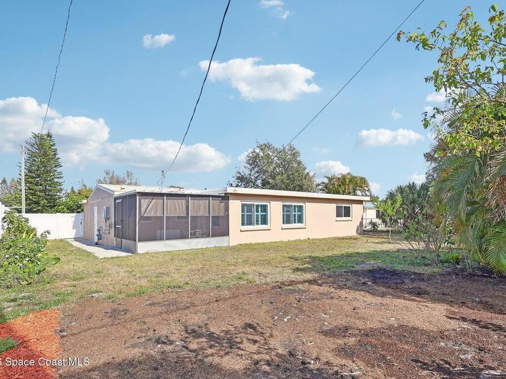 1945 Madison Avenue, Melbourne, FL 32935