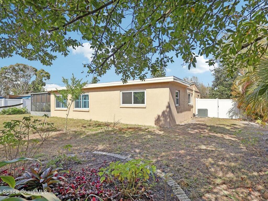 1945 Madison Avenue, Melbourne, FL 32935