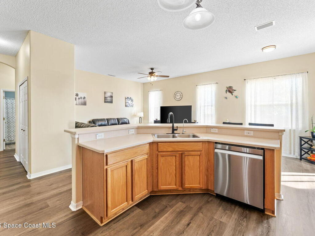 1005 Blau Court, Palm Bay, FL 32907