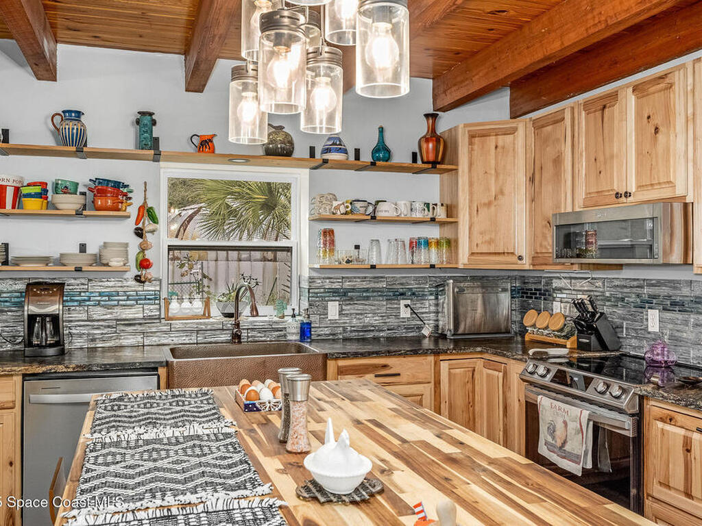 5000 Gandy Road, Mims, FL 32754