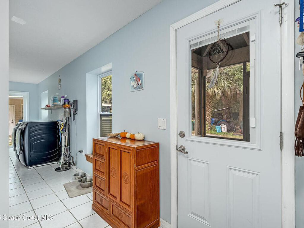 5000 Gandy Road, Mims, FL 32754