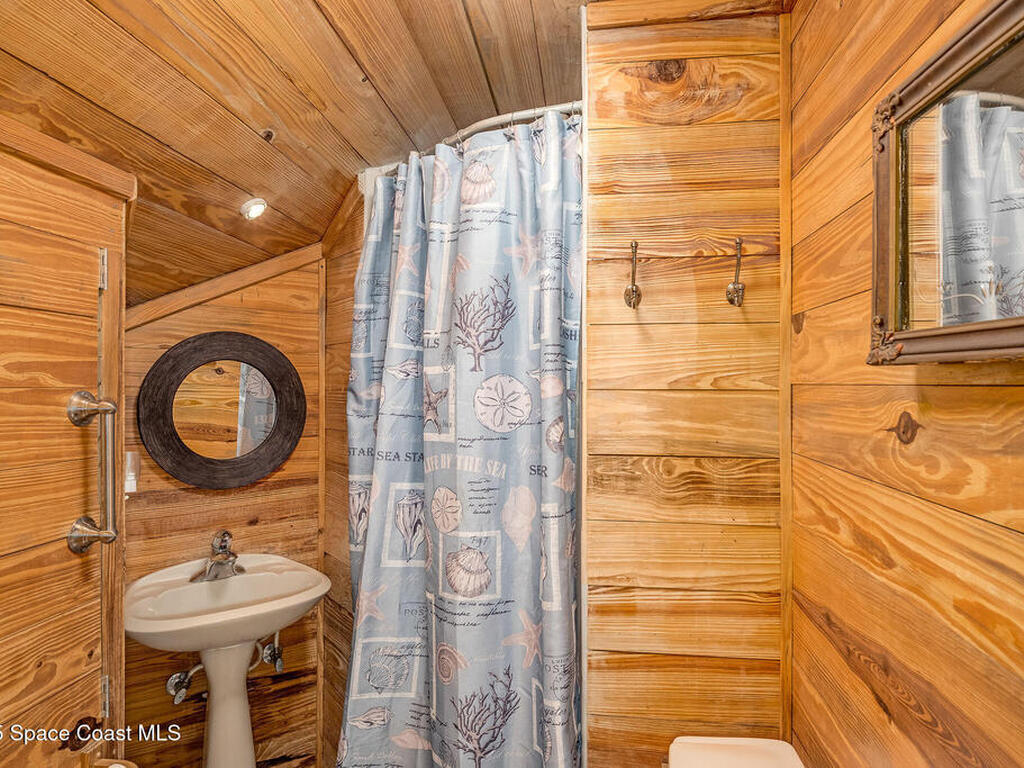 5000 Gandy Road, Mims, FL 32754