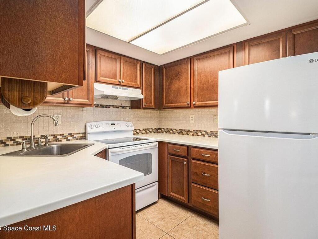 1601 Sunny Brook Lane, Palm Bay, FL 32905