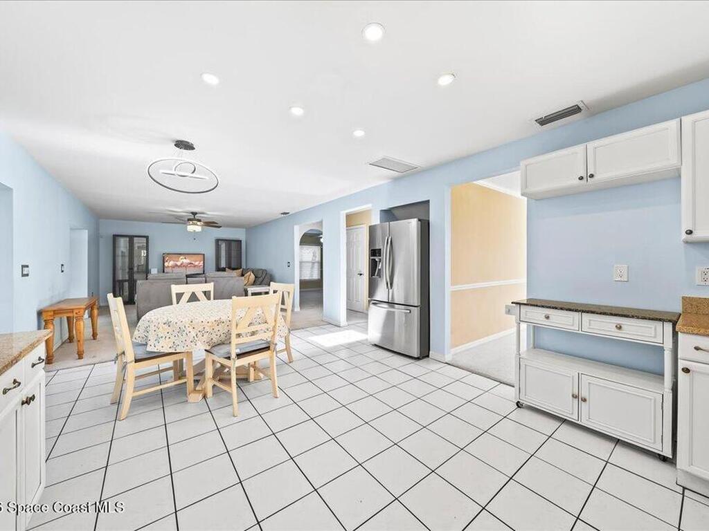 1640 Vista Lake Circle, Melbourne, FL 32904