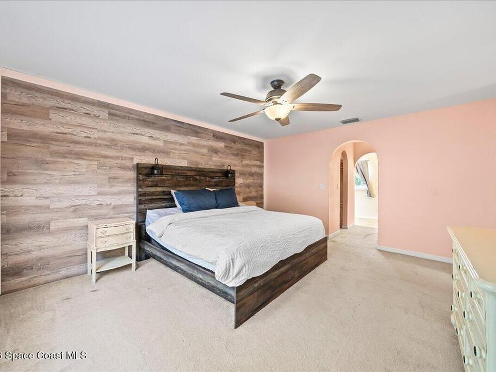 1640 Vista Lake Circle, Melbourne, FL 32904