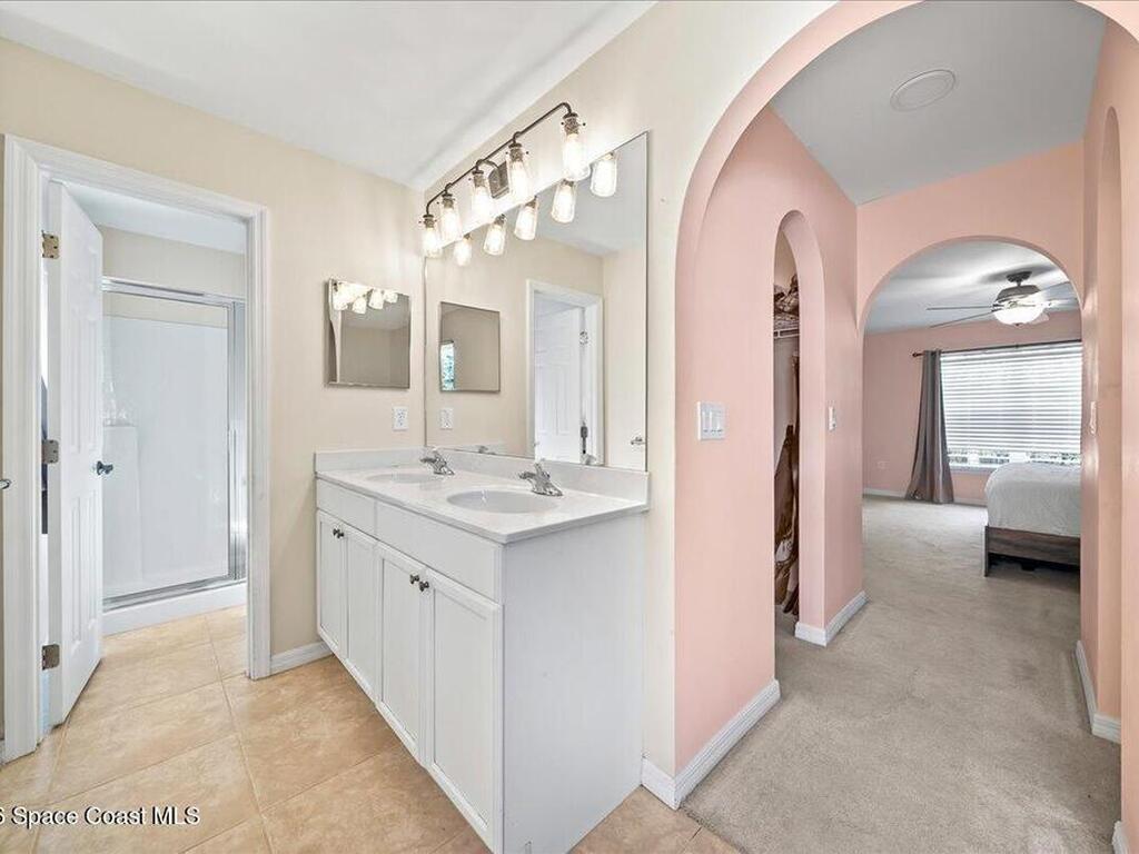 1640 Vista Lake Circle, Melbourne, FL 32904