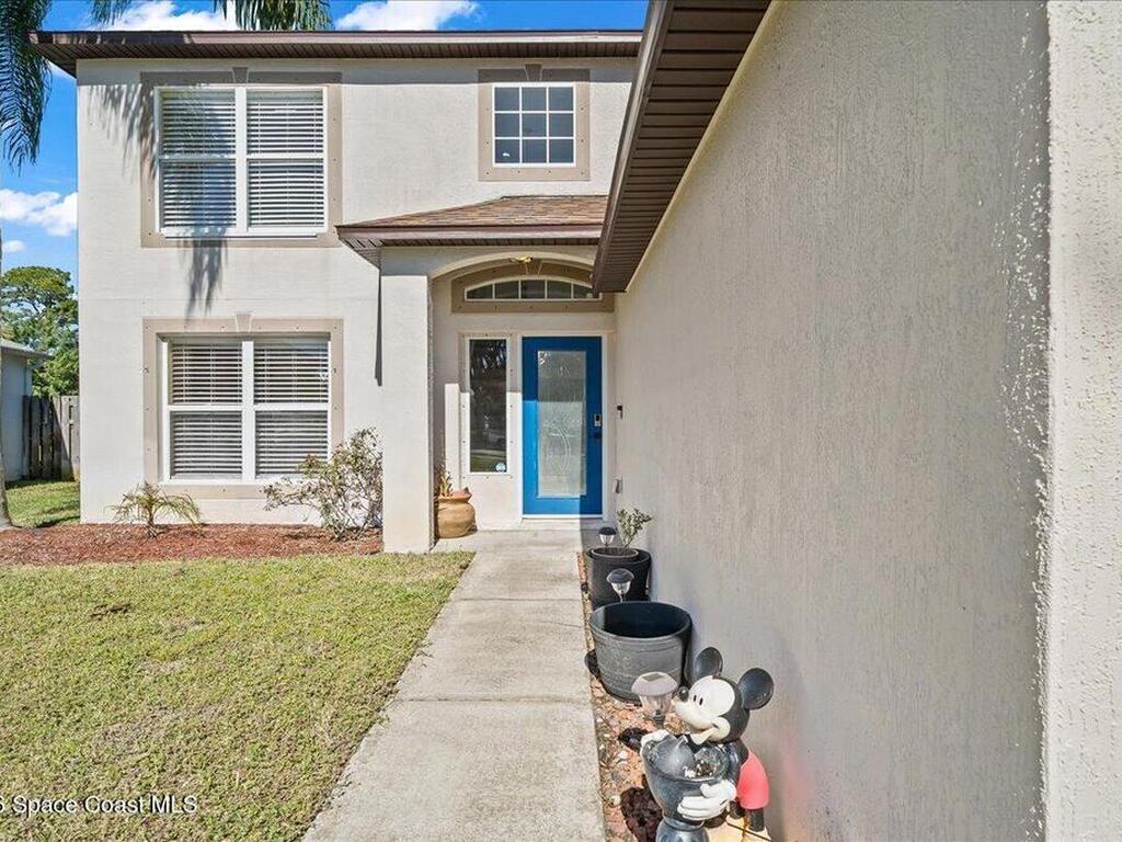 1640 Vista Lake Circle, Melbourne, FL 32904