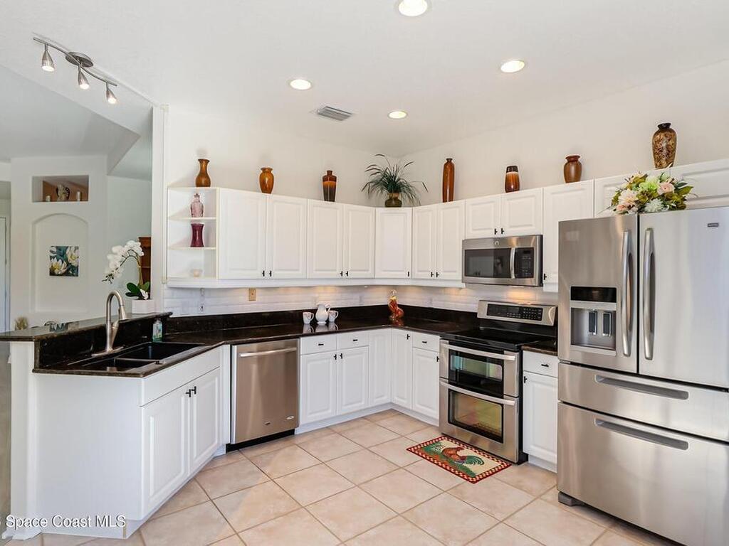 336 Gardendale Circle, Palm Bay, FL 32909