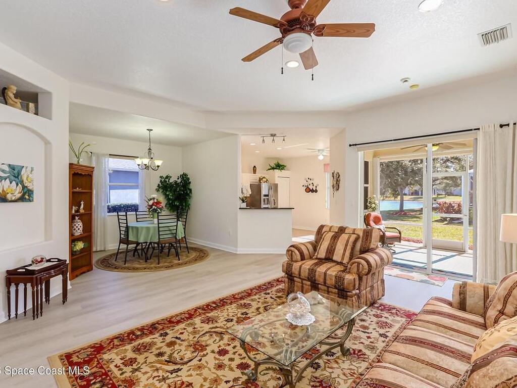 336 Gardendale Circle, Palm Bay, FL 32909