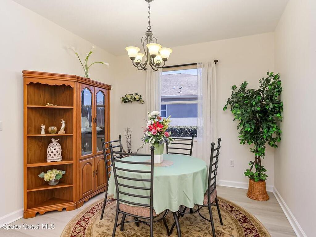 336 Gardendale Circle, Palm Bay, FL 32909