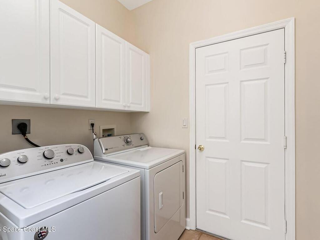 336 Gardendale Circle, Palm Bay, FL 32909