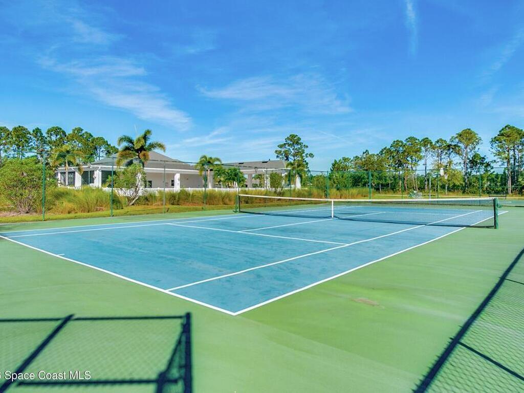 336 Gardendale Circle, Palm Bay, FL 32909