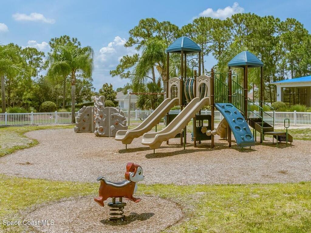 336 Gardendale Circle, Palm Bay, FL 32909