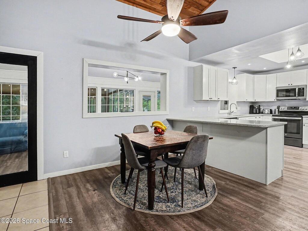 112 W Greentree Lane, Lake Mary, FL 32746