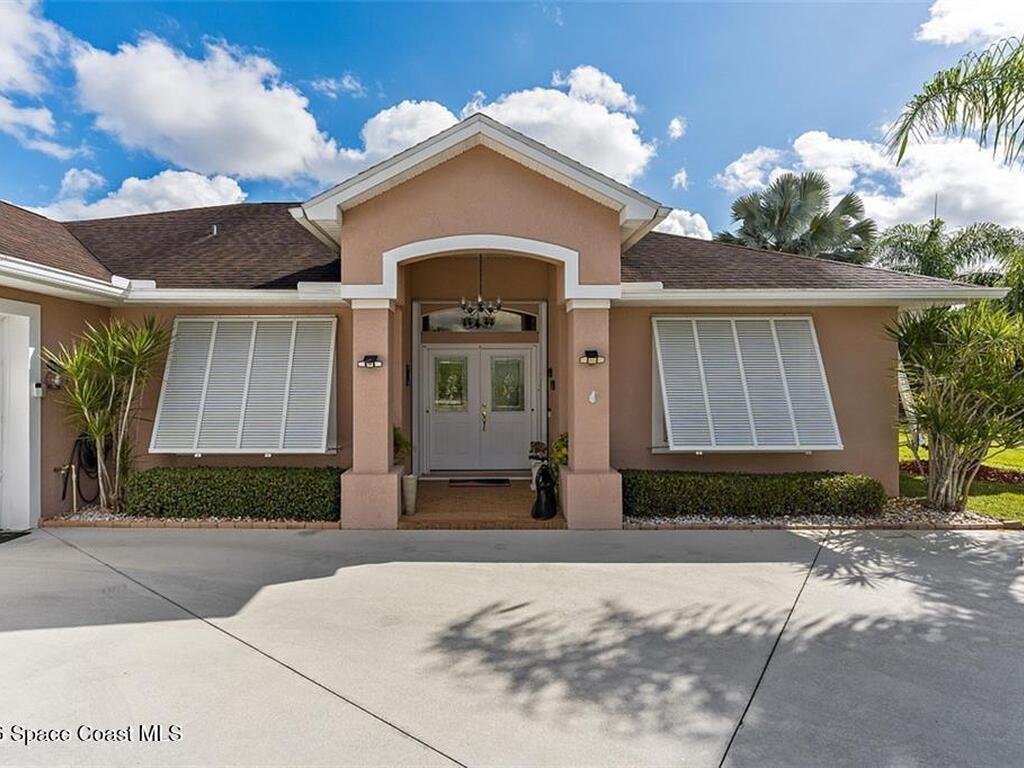 6445 36th Place, Vero Beach, FL 32966