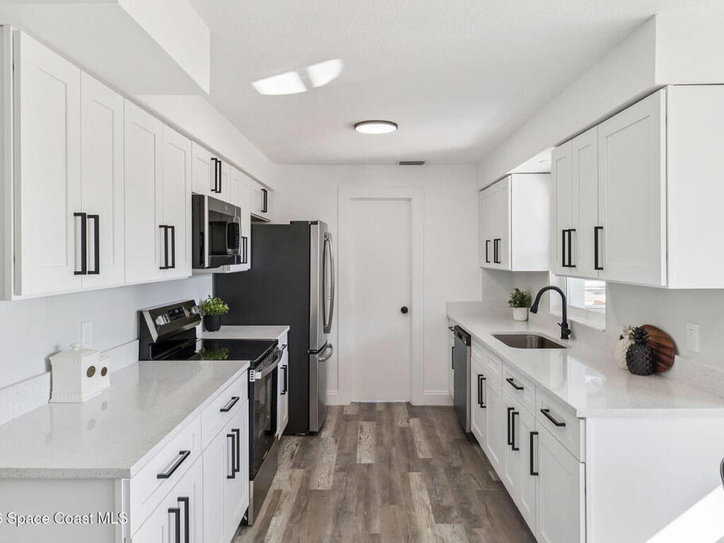 1345 Crevalle Avenue, Merritt Island, FL 32952