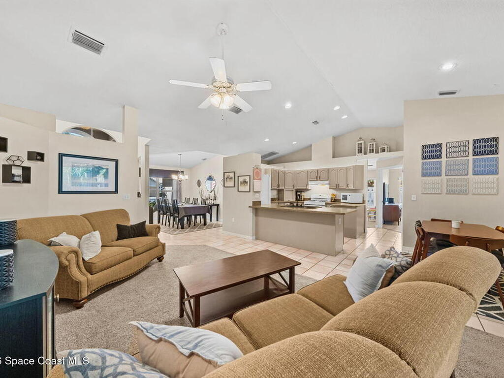 938 Pelican Lane, Rockledge, FL 32955