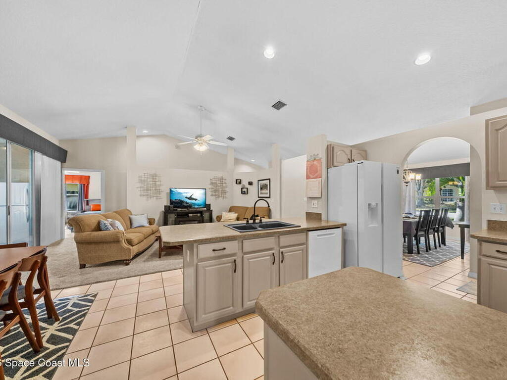 938 Pelican Lane, Rockledge, FL 32955