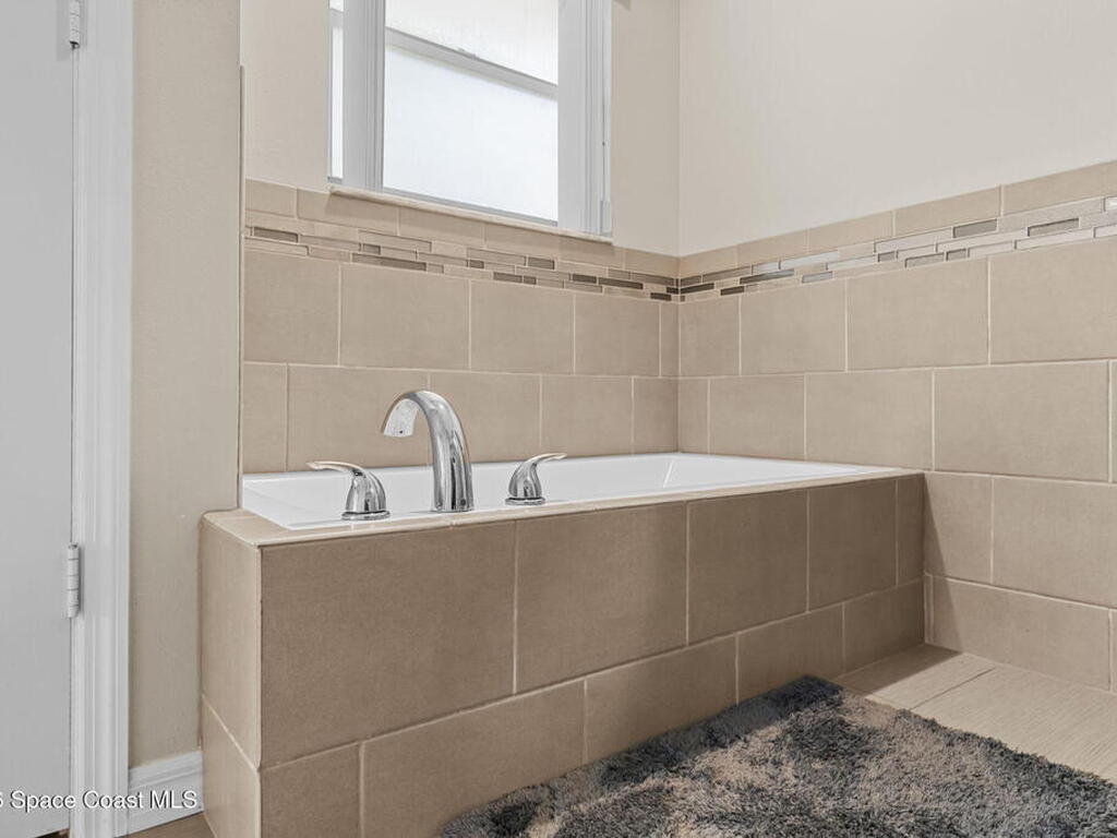 938 Pelican Lane, Rockledge, FL 32955