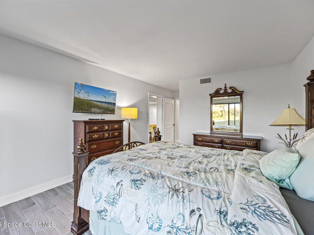 3060 N Atlantic Avenue, Cocoa Beach, FL 32931