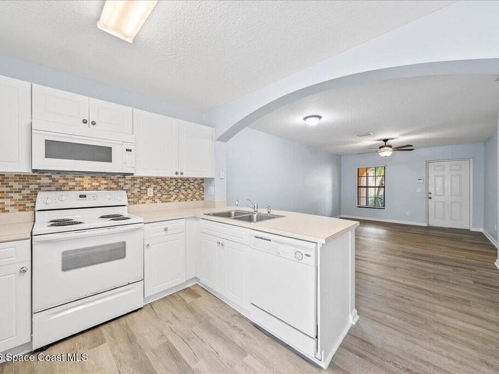 870 Luminary Circle, Melbourne, FL 32901