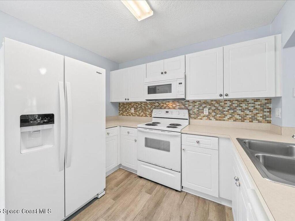 870 Luminary Circle, Melbourne, FL 32901