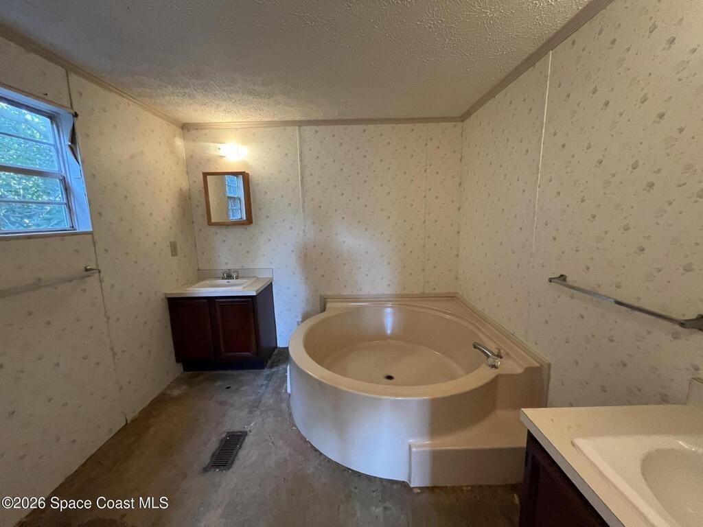 180 Rita Boulevard, Melbourne Beach, FL 32951