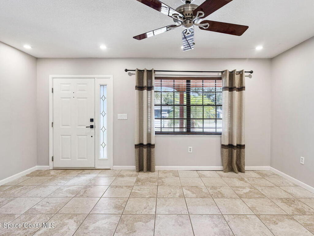 150 Serena Road, DeBary, FL 32713