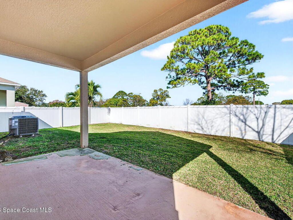 482 Hollow Glen Drive, Titusville, FL 32780