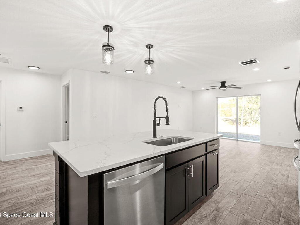 1032 Tevis Street, Palm Bay, FL 32909