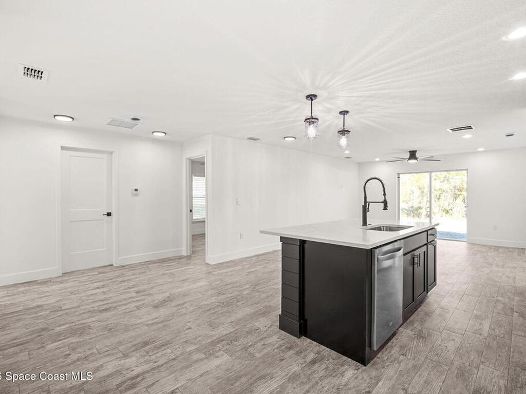 1032 Tevis Street, Palm Bay, FL 32909