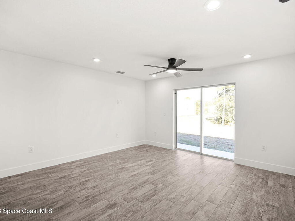 1032 Tevis Street, Palm Bay, FL 32909