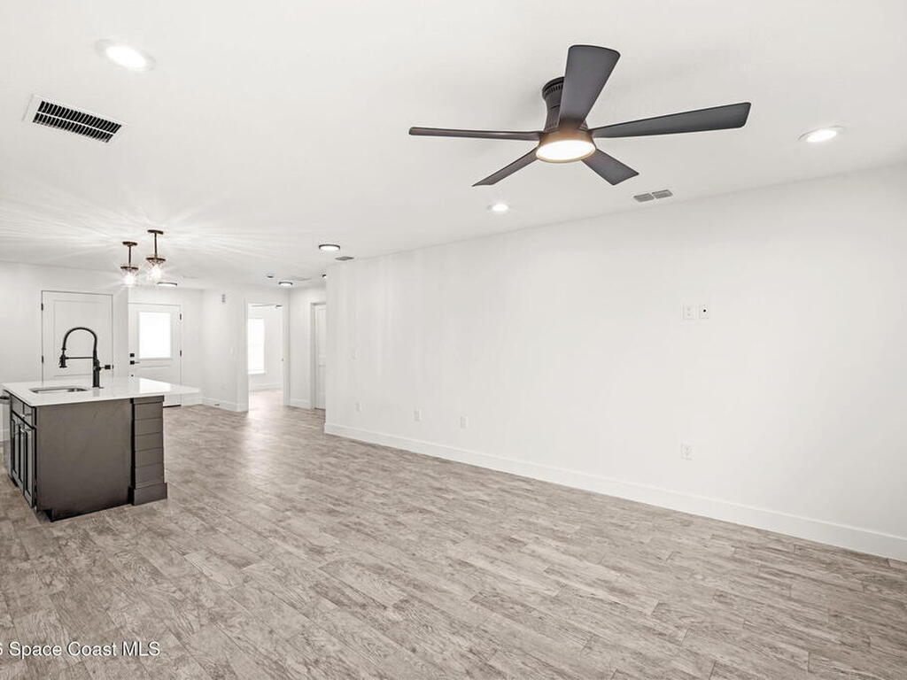 1032 Tevis Street, Palm Bay, FL 32909