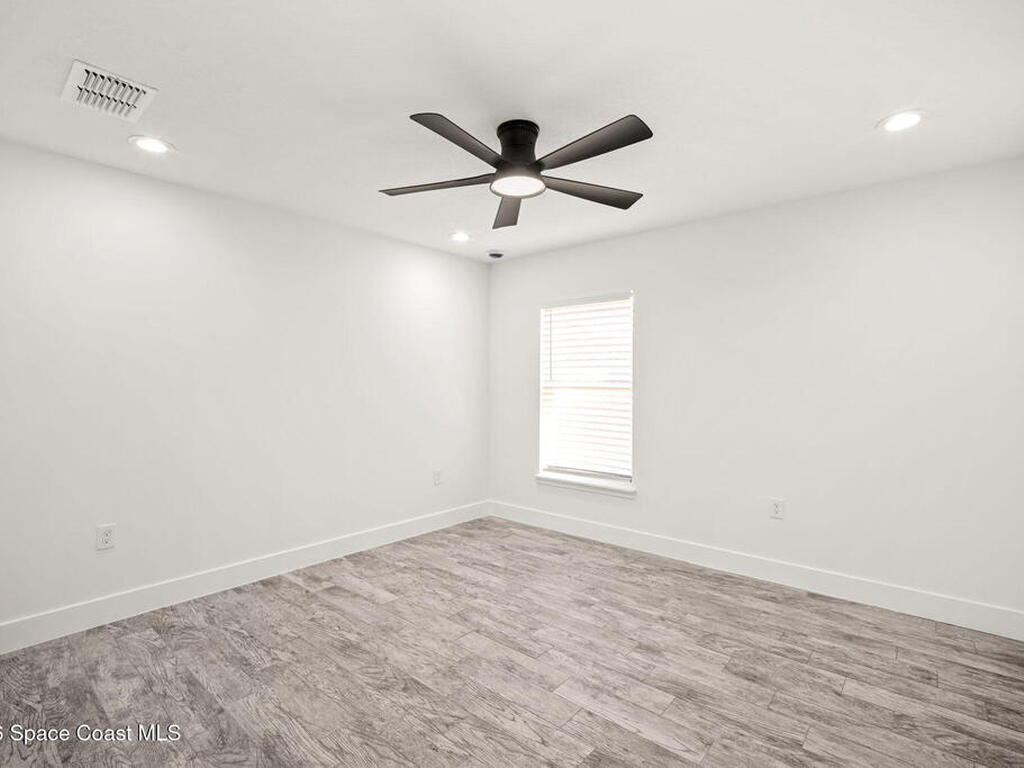 1032 Tevis Street, Palm Bay, FL 32909