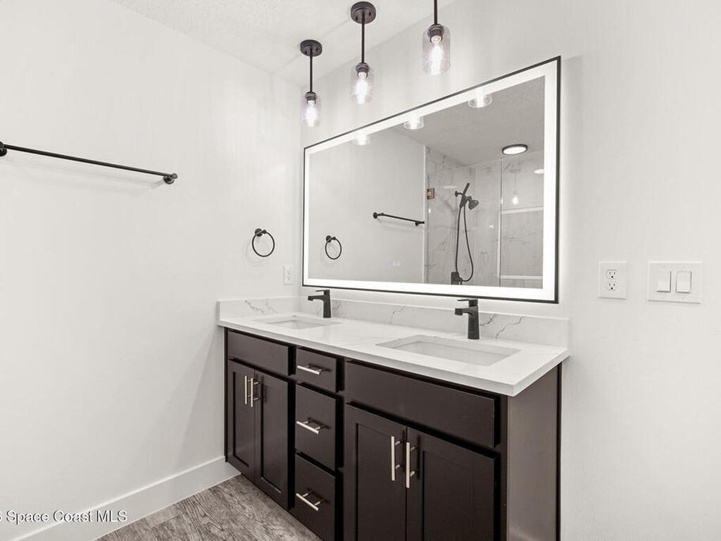 1032 Tevis Street, Palm Bay, FL 32909