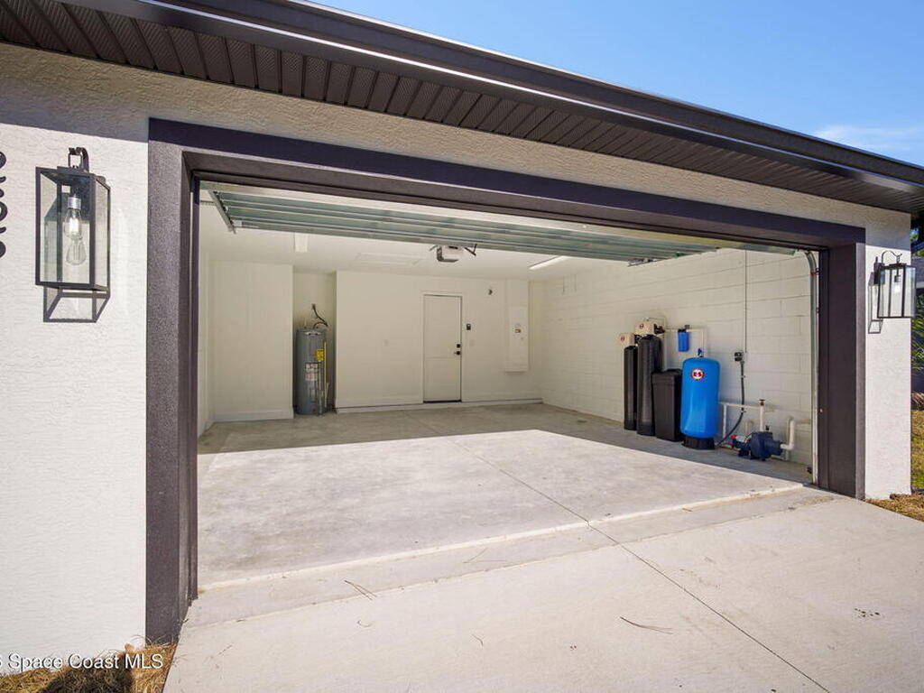 1032 Tevis Street, Palm Bay, FL 32909