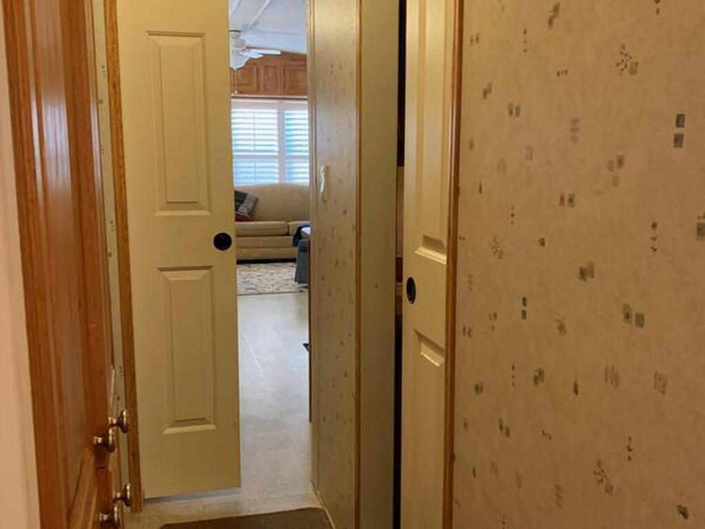 290 Galaxy Lane, Melbourne Beach, FL 32951